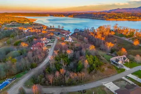 Lakefront Land in Dandridge, TN