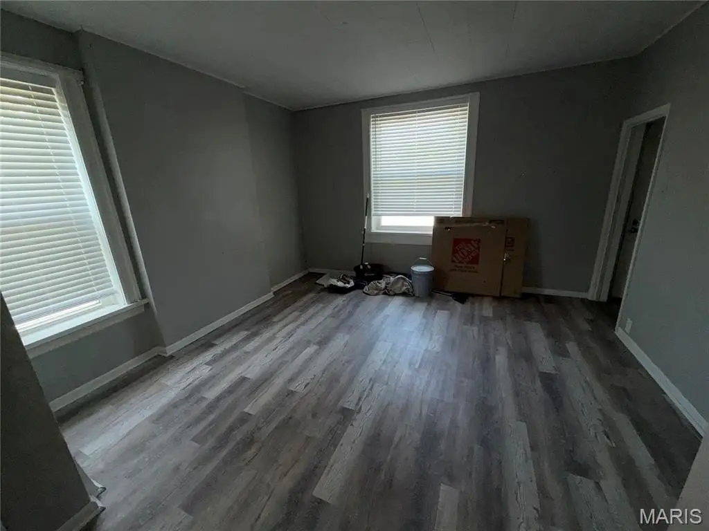 Picture 3