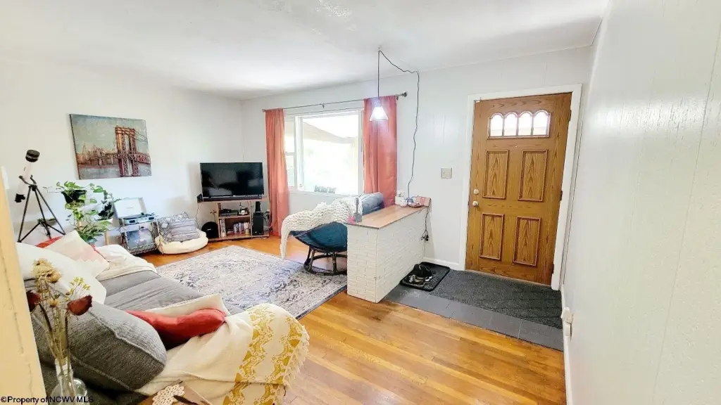 Picture 12