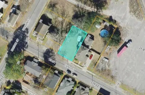 Land in Historic Harbor District