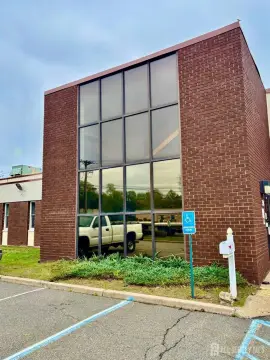 Edison Commercial Property For Sale