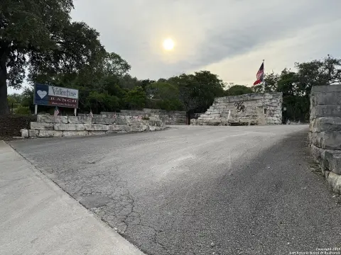 Residential Land in Helotes, TX