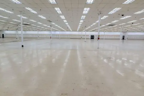 Big Box Retail Space with Storage