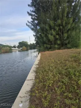 Cape Coral Freshwater Canal Lot