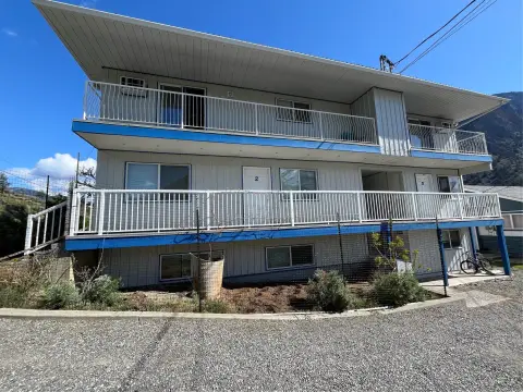 Renovated 6-Unit Apartment Building