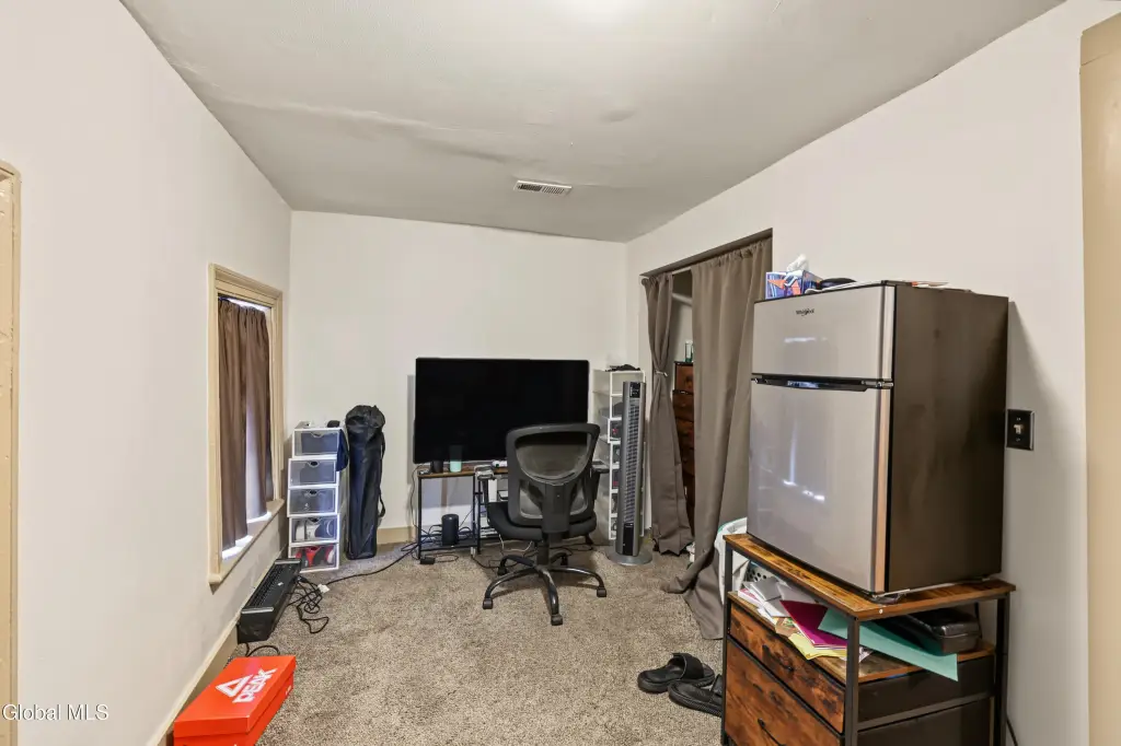Picture 18