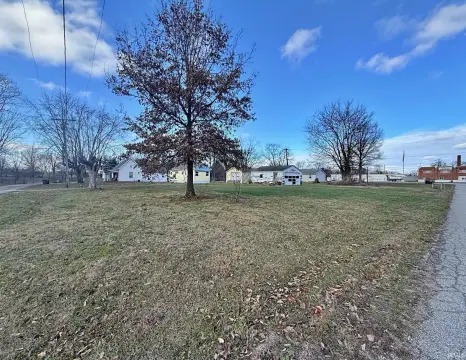 Residential Land in Linton, Indiana