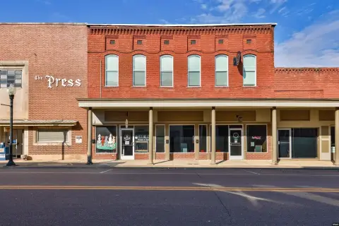 Leased Mixed-Use Investment Opportunity