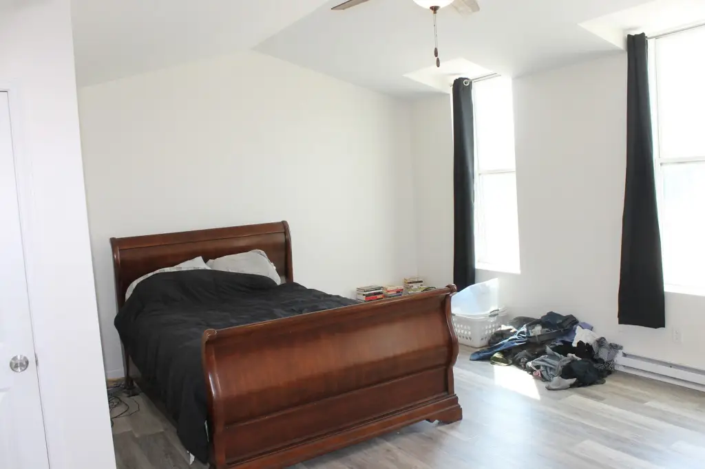 Picture 10