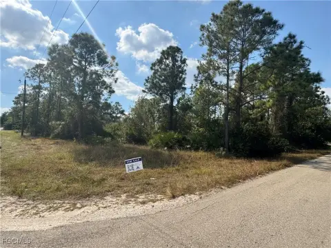 Lehigh Acres Corner Lot