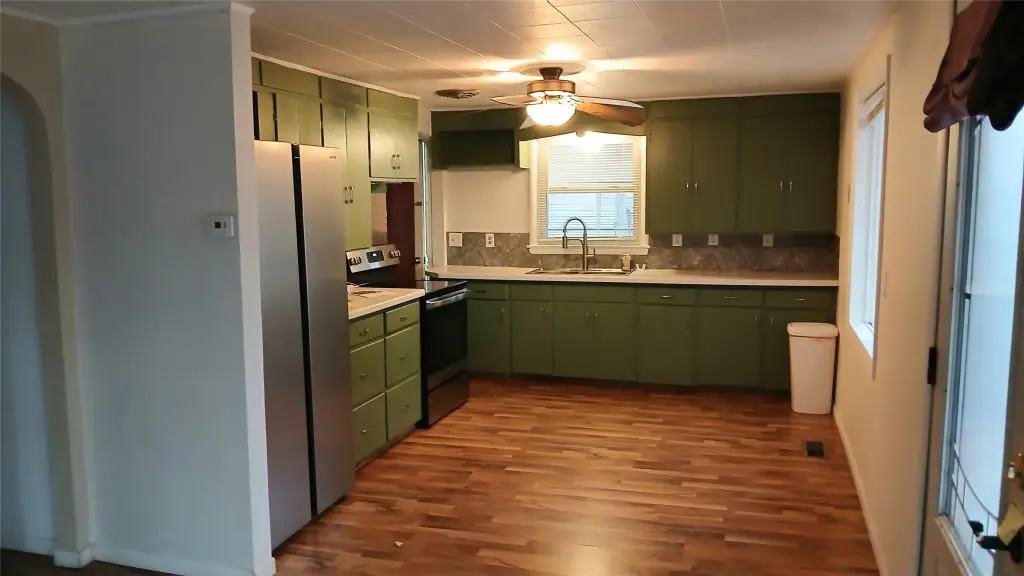 Picture 4