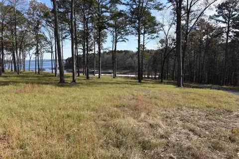 Lakeview Lot in Fairfield Bay