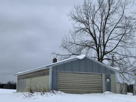 Garage on Acreage in Walkerville