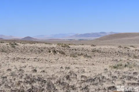 657 Acres Near Highway 95A