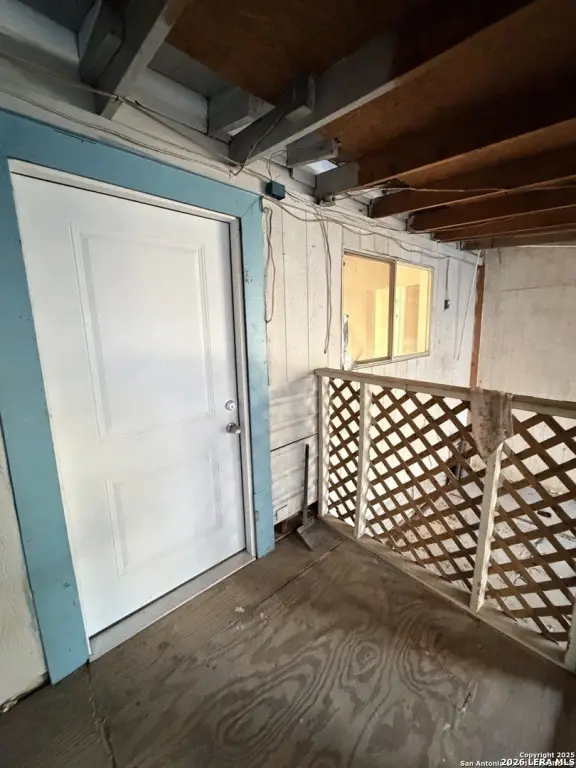 Picture 16
