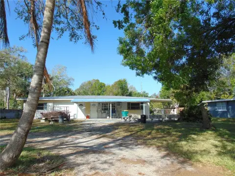 PUNTA GORDA Duplex Opportunity