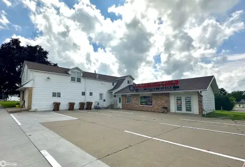 Mixed-Use Investment Opportunity in Grinnell