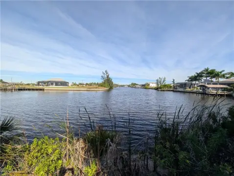 Waterfront Lot, Gulf Access