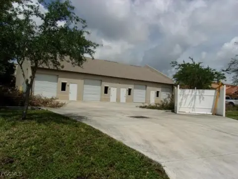 Cape Coral Flex Warehouse Space