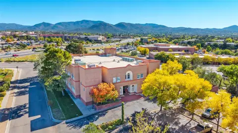 Professional Office Suites For Lease