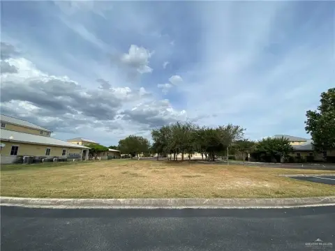 Prime Corner Lot in McAllen