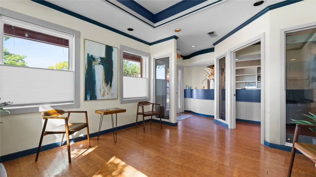 Picture 3