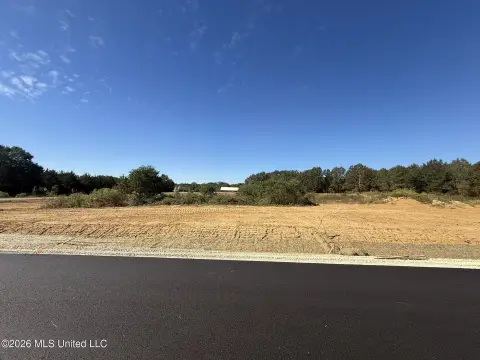Commercial Land Along Frontage Road