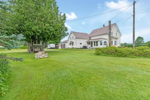 Canaan VT Multi-Family Home