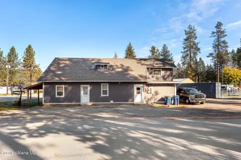 Mixed-Use Property in Pinehurst, ID