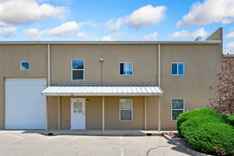 Versatile Live/Work Condo in Santa Fe