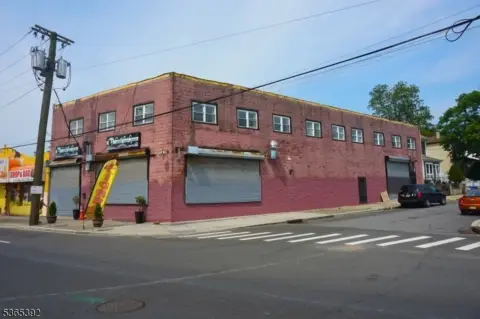 Newark Mixed-Use Commercial Building