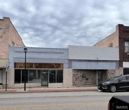 Two Storefronts in Wood River