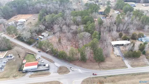 Commercial Land in Centre, AL