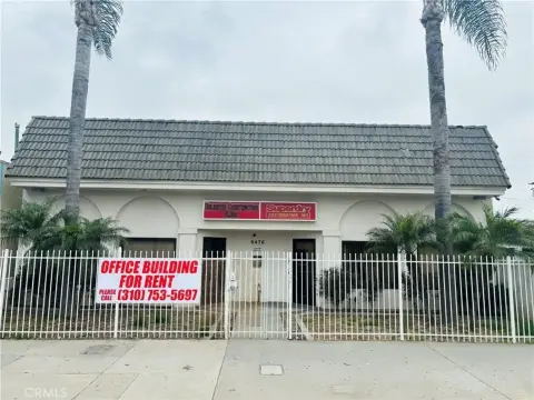 Industrial Building with Loft in Bell Gardens