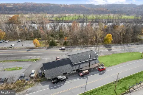 Restaurant with Apartments in Hancock