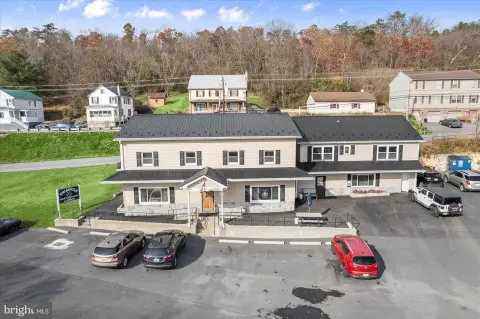 Hancock Restaurant with Apartment Options