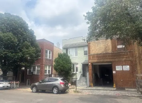 Colonial Duplex