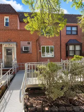 Mixed-Use Property with Medical Suite