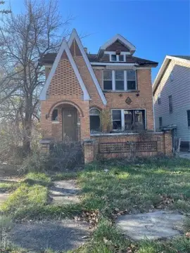 Detroit Duplex with Renovation Potential