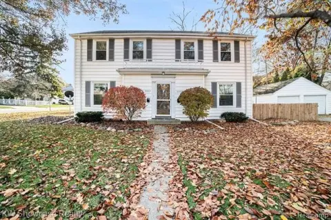 Saginaw Duplex: Investment Opportunity