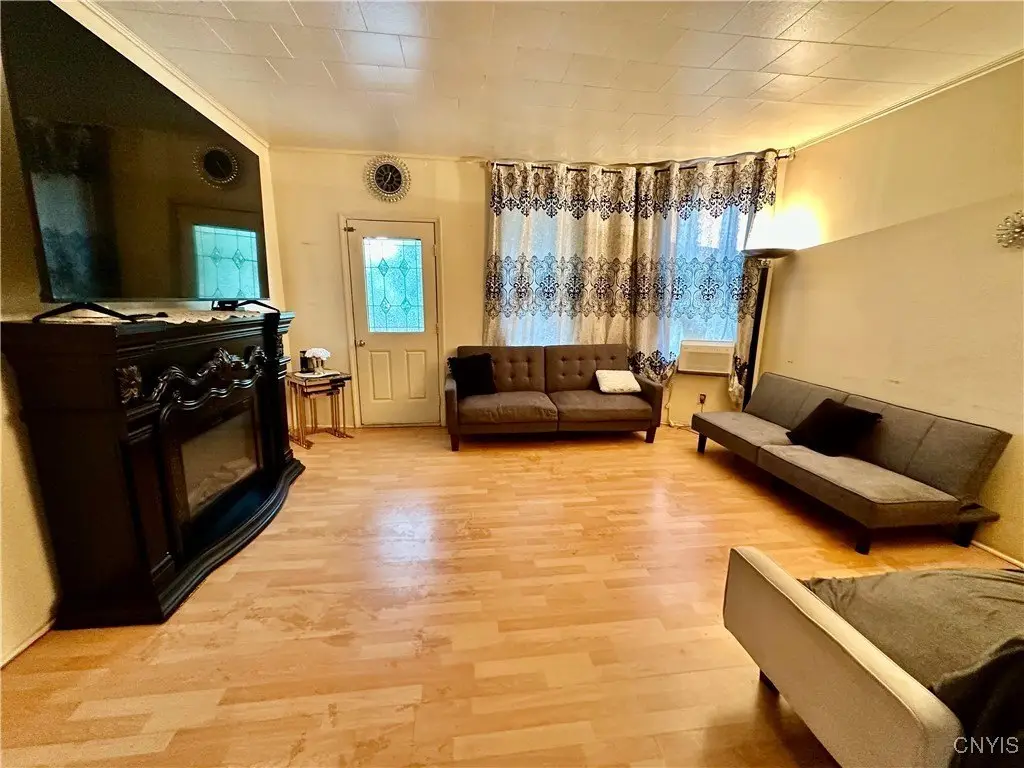Picture 23