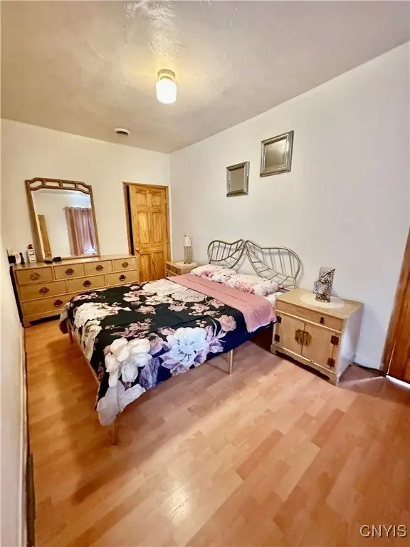 Picture 28