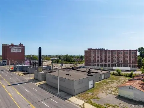 Grand River Frontage Property