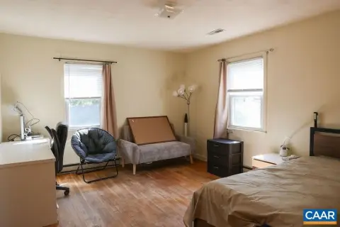 Two-Unit Duplex Near UVA