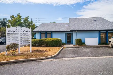 Crystal River Office with Loft