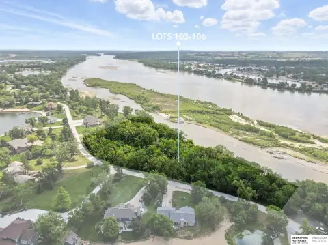 Riverfront Lots in Villa Springs