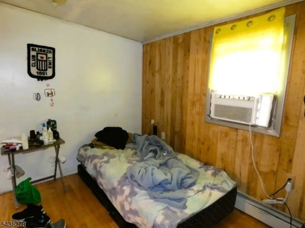Picture 10