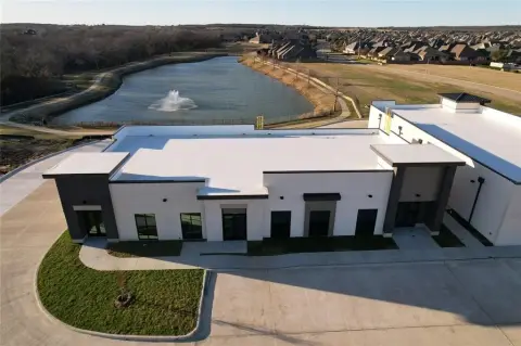 Retail Space in Burleson, TX