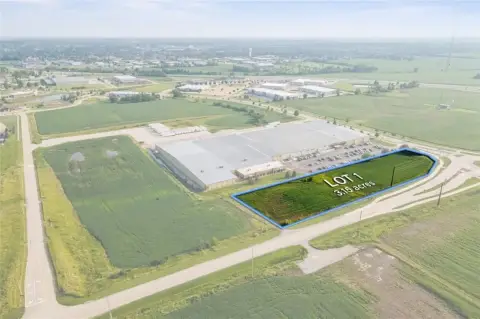 Hiawatha Commercial Lot Available