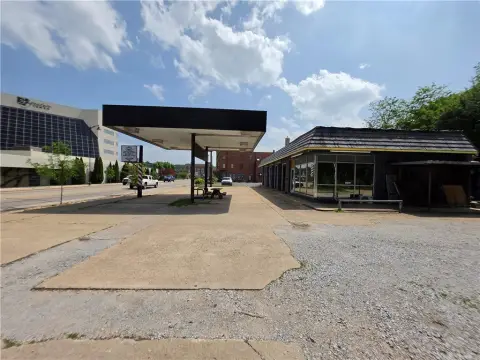 Storefront Building with Tenant